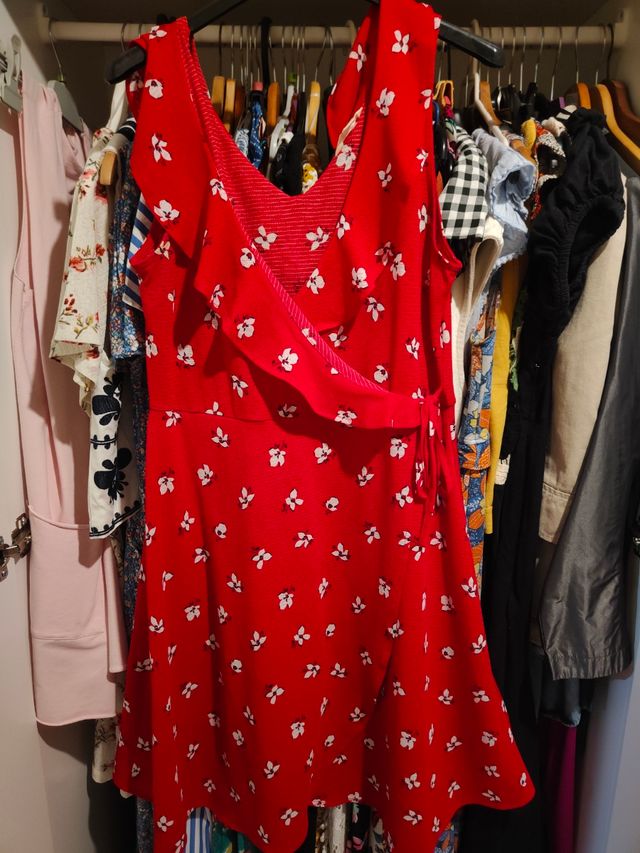 Vestido Springfield rojo - Talla M. 5€