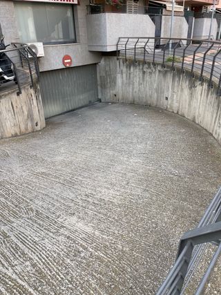  plaza  parking  santa perpetua de la mogoda 