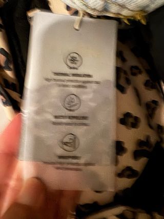 Mono Zara 
nieve leopardo talla 4 