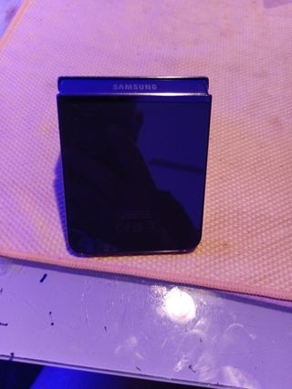 Móvil plegable - funda morada