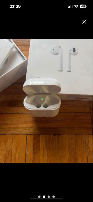 Caja de carga Original Apple AirPods
2* Generación