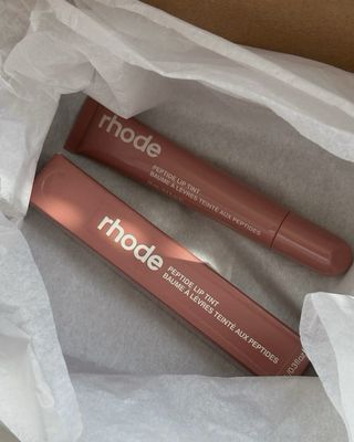 Bálsamo labial rhode Peptide Lip Tint 