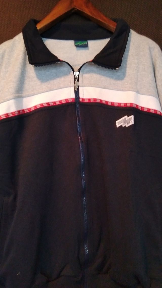 Chándal Mito Hombre XL NUEVO