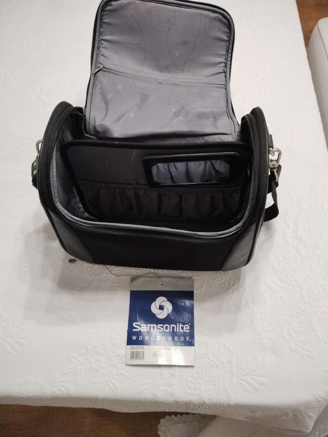 Neceser Samsonite negro
