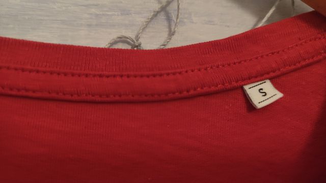 Camiseta Los Zigarros roja