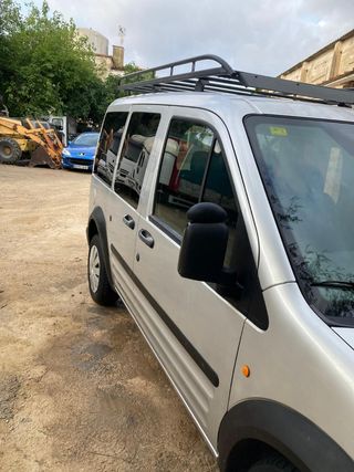 Ford Grand Tourneo Connec 2005