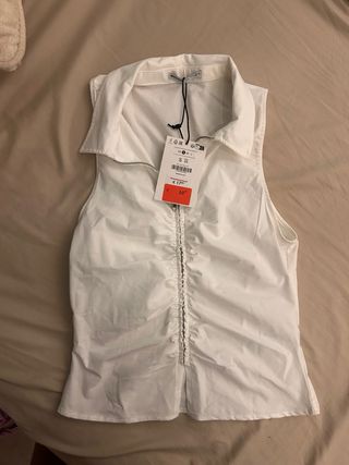 Top Bershka blanco c/cremallera - S