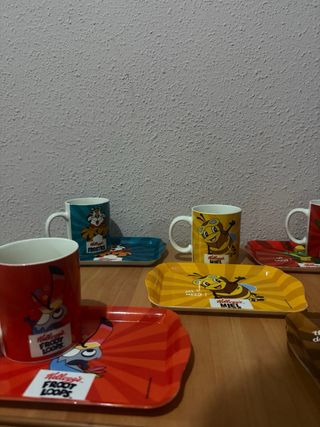 Tazas y bandejas Kellogg's Vintage.
