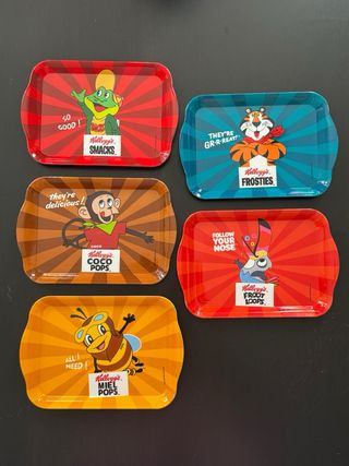 Tazas y bandejas Kellogg's Vintage.