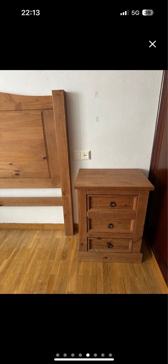 Cómoda, mesitas y cabecero madera