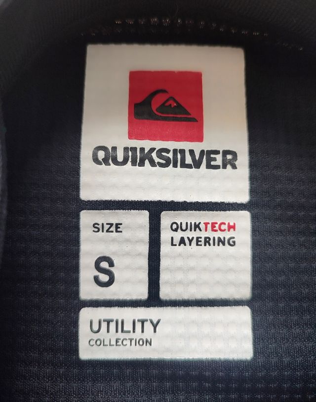 Camiseta Quiksilver manga larga - negra