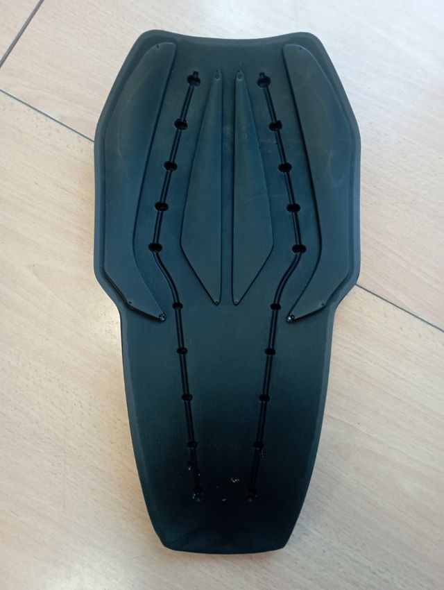 Giubbotto, pantaloni e paraschiena moto Clover