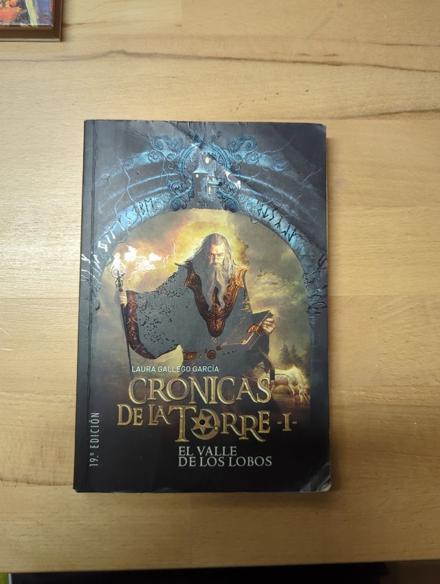 Crónicas de la Torre I. El Valle de los Lobos (...