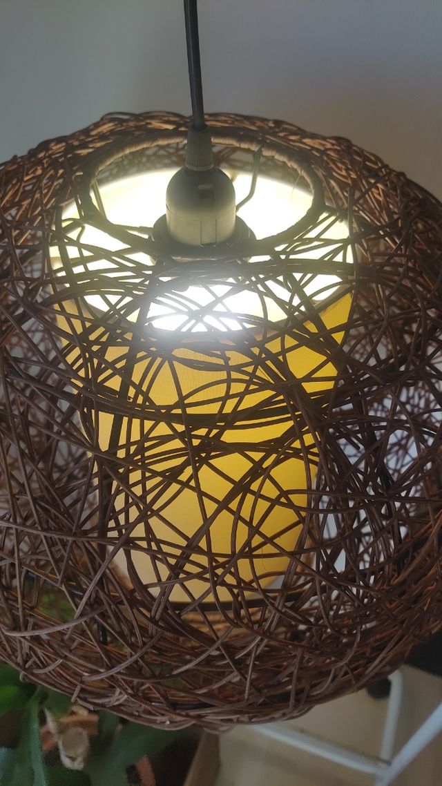 Lampada da soffitto in vimini