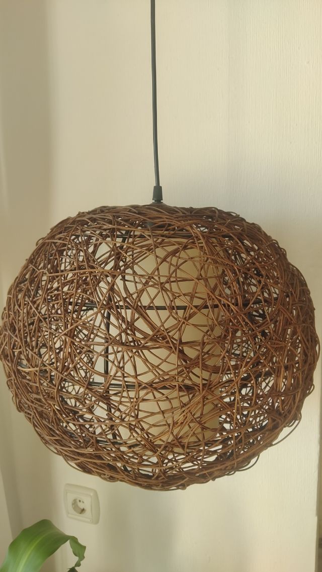 Lampada da soffitto in vimini