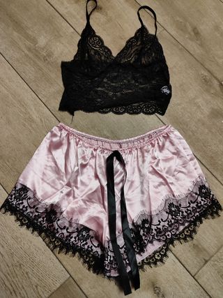 Pijama encaje negro y rosa nuevo a estrenar 