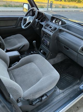 Mitsubishi Montero 3.0 V6 150CV 3 puertas.