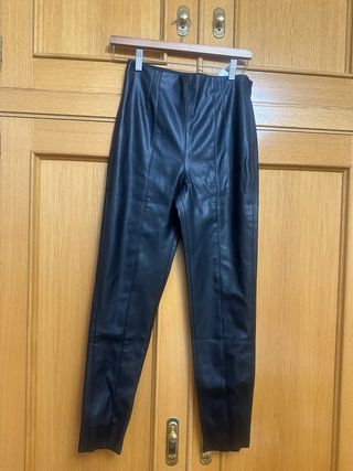 Leggins efecto cuero ZARA 