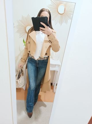 Camicia bianca con cravatta