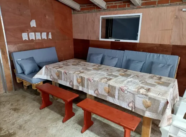 Conjunto de 3 Sofás, 1 mesa centro 1 mesa 240x80