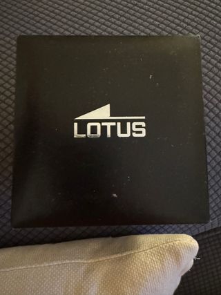 Reloj Lotus con caja original
