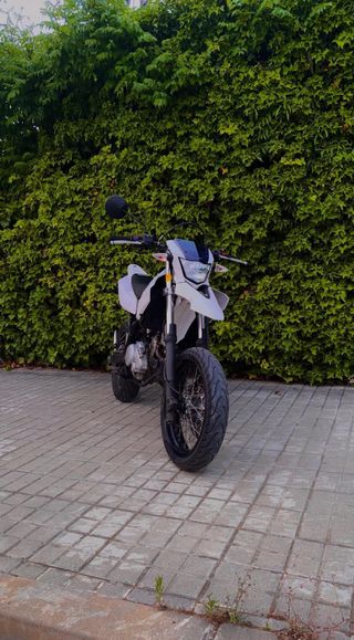 Yamaha WR 125 (2015) - Moto