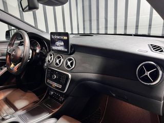 Mercedes-Benz Clase CLA AMG 2019