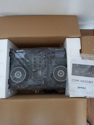 Mesa mezclas Gemini CDM-4000BT

