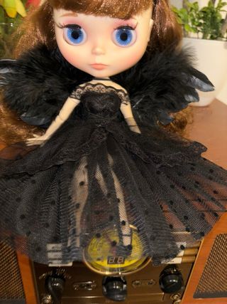 Muñeca Blythe fake vestida de Maléfica