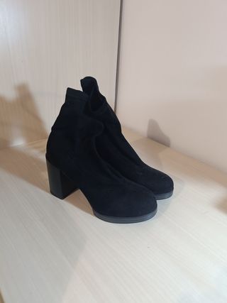 Botas negras tacón