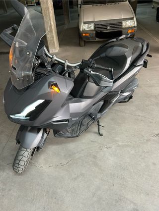 Honda ADV 350A - como nueva - pocos kilómetros