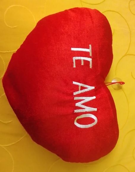 Cuscino in peluche a forma di cuore - I love you