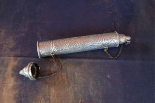 Porta pergamena antica in argento