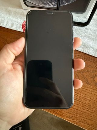 iPhone 11 negro 64GB