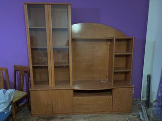 Mueble TV madera.