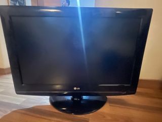 TV LG negra - Sin TDT