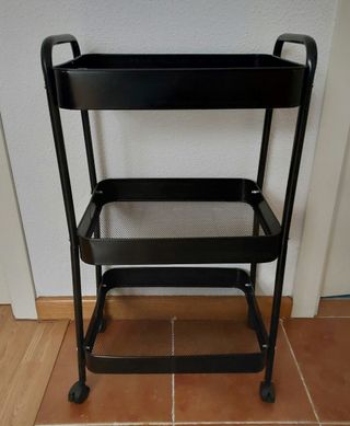Carrito organizador de metal negro