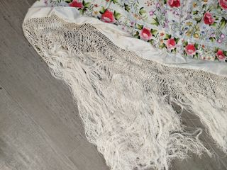 Mantón Manila bordado flores