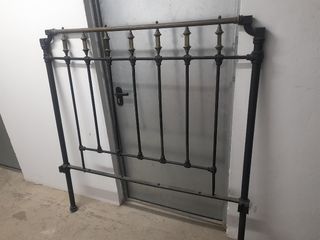 Cabecero cama metal negro-dorado sumier180×90/20€