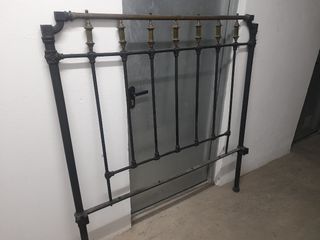 Cabecero cama metal negro-dorado sumier180×90/20€