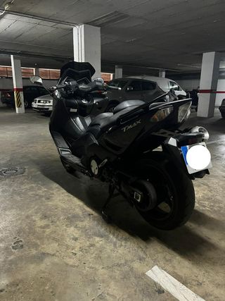 Yamaha T-Max Scooter