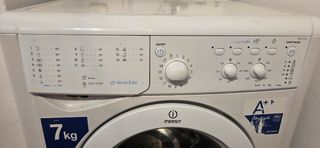 Lavadora Indesit - 7kg - 1200rpm