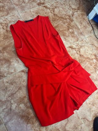 Mono Zara rojo - Talla M