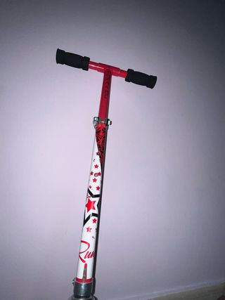 Patinete infantil rojo