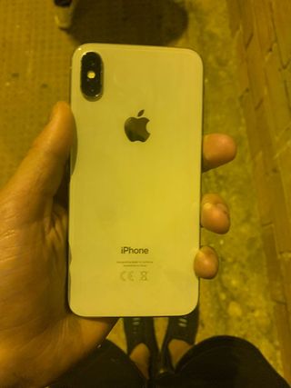 iPhone XR blanco negociable 