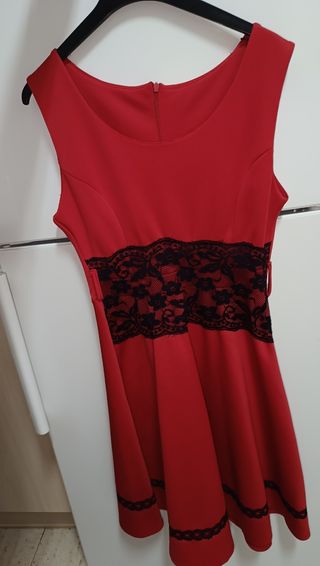 Vestido rojo encaje negro - Talla S