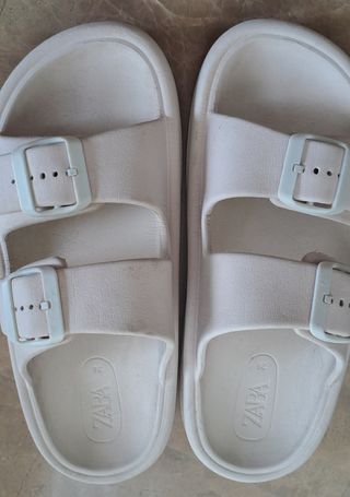Chanclas sandalias Zara goma beige talla 36