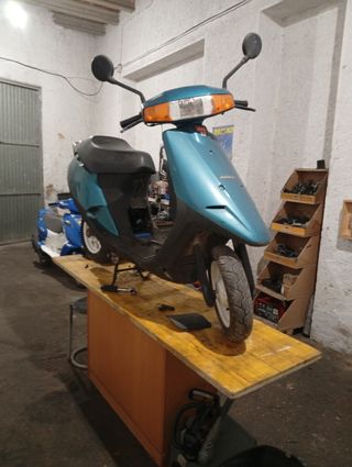 Aprilia 49cc azul - Motor fino