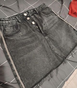 Mini Falda Vaquera Stradivarius Negra - Talla M