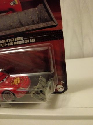 Rayo McQueen con pala - Cars disney Pixar metal 